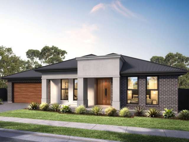 Facade Name: THE REGENCY GRAND 3 LARGE